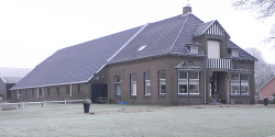 vedder_bouwbedrijf_renovatie_boerderij_kunststof_goten_bronneger